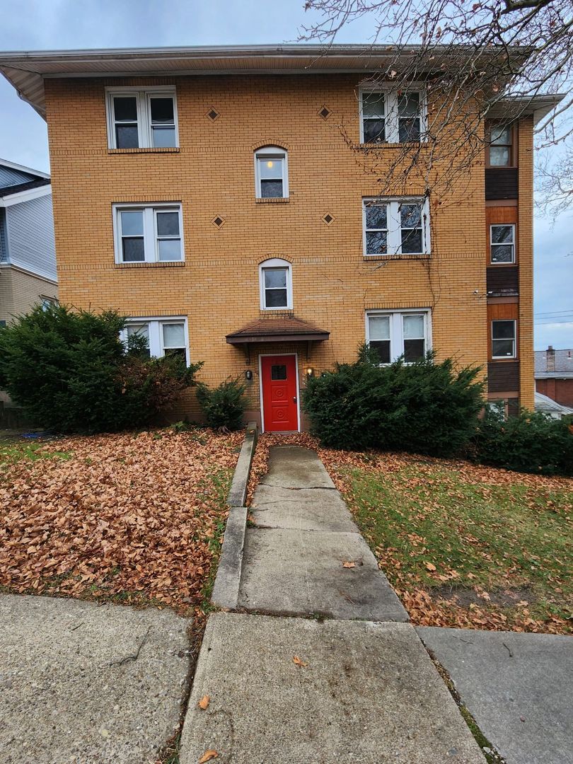 Pittsburgh Apartment: 306 Alice Street