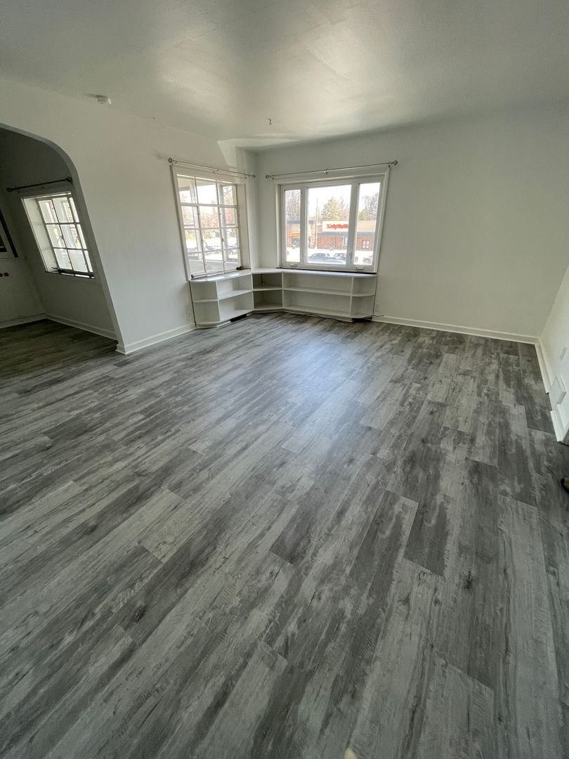 Erie Apartment: 3738 W. 12th St