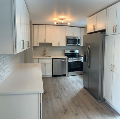 Beautiful 4-Bedroom Townhome for Rent in Desirable Cranberry Township! – photo 1