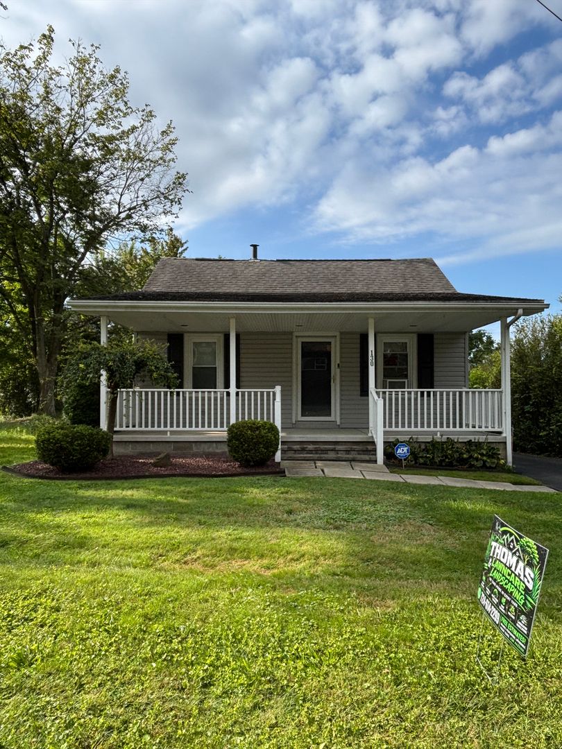 New Castle House: 130 E. Northview Ave.