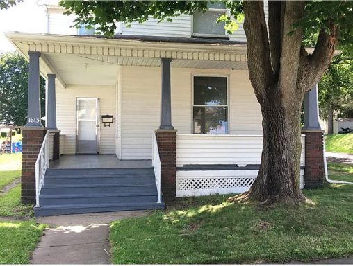 3 Bdrm 2 Car Garage – photo 1