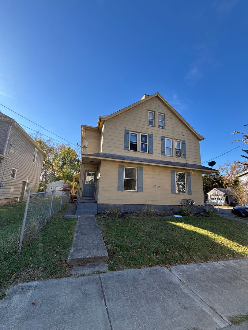 New Castle House: 502 Florence Ave. Unit A