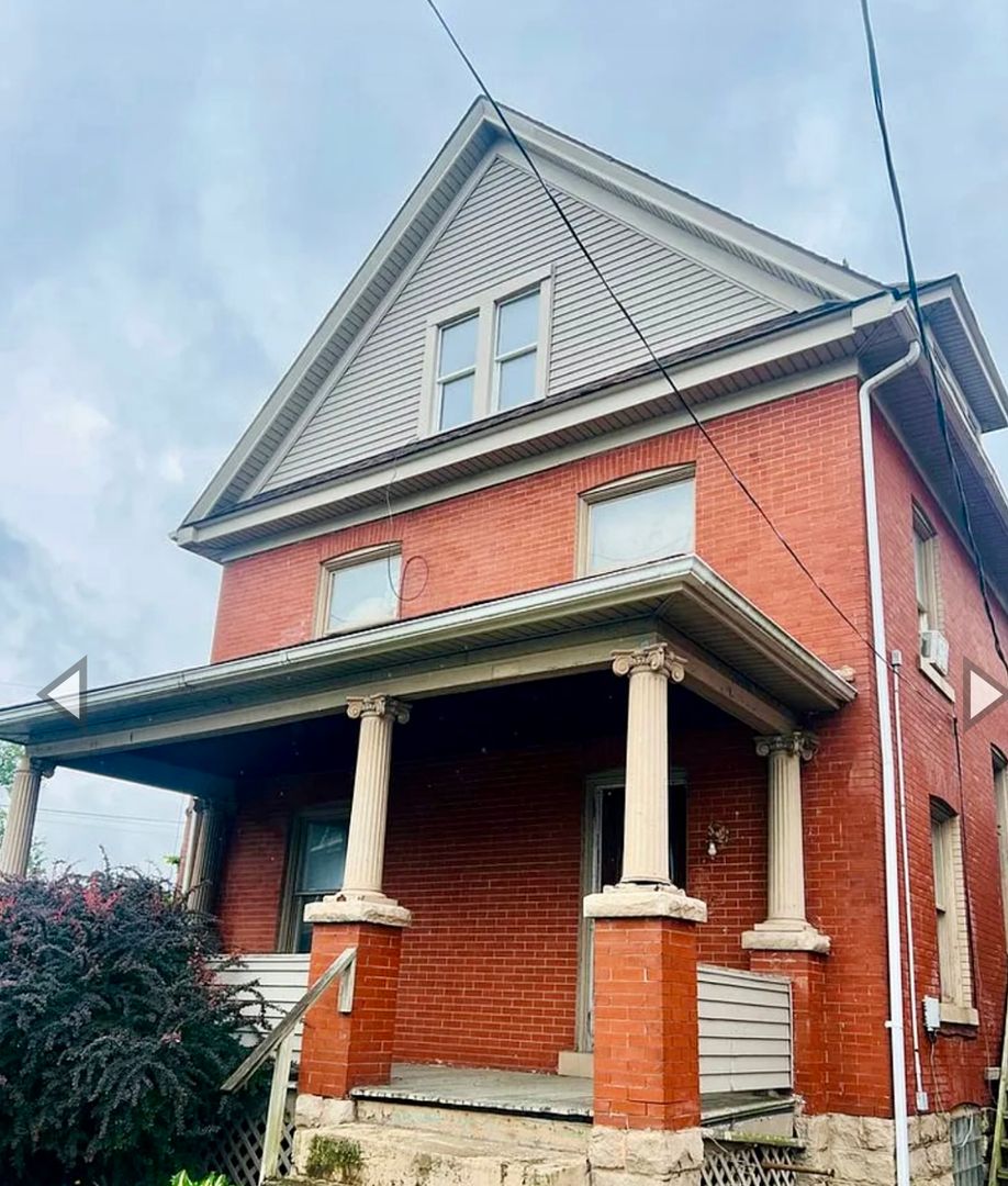 New Castle Apartment: 1330 East Washington St Apt. 1