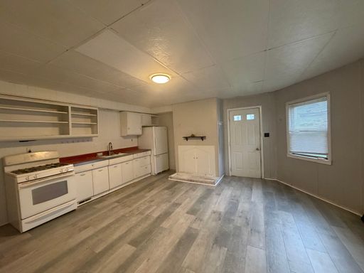 1421 2nd Ave. Conway, Pa 15027 – photo 1
