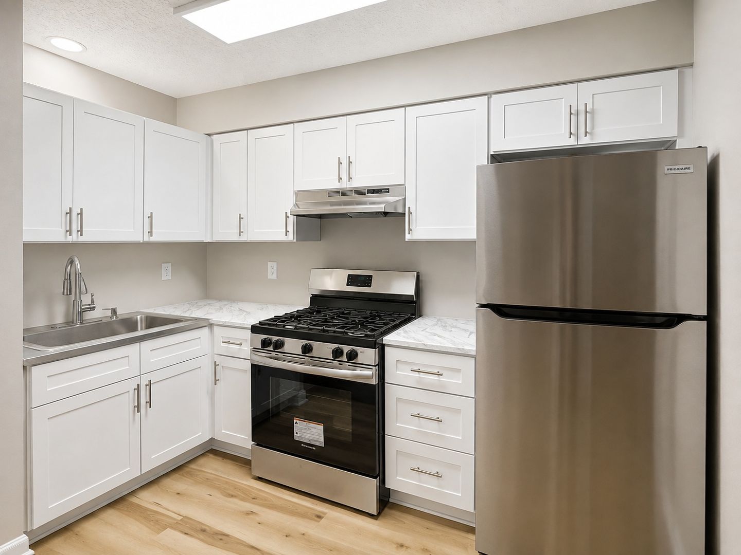 Pittsburgh Apartment: 233 Ridgewood  Avenue