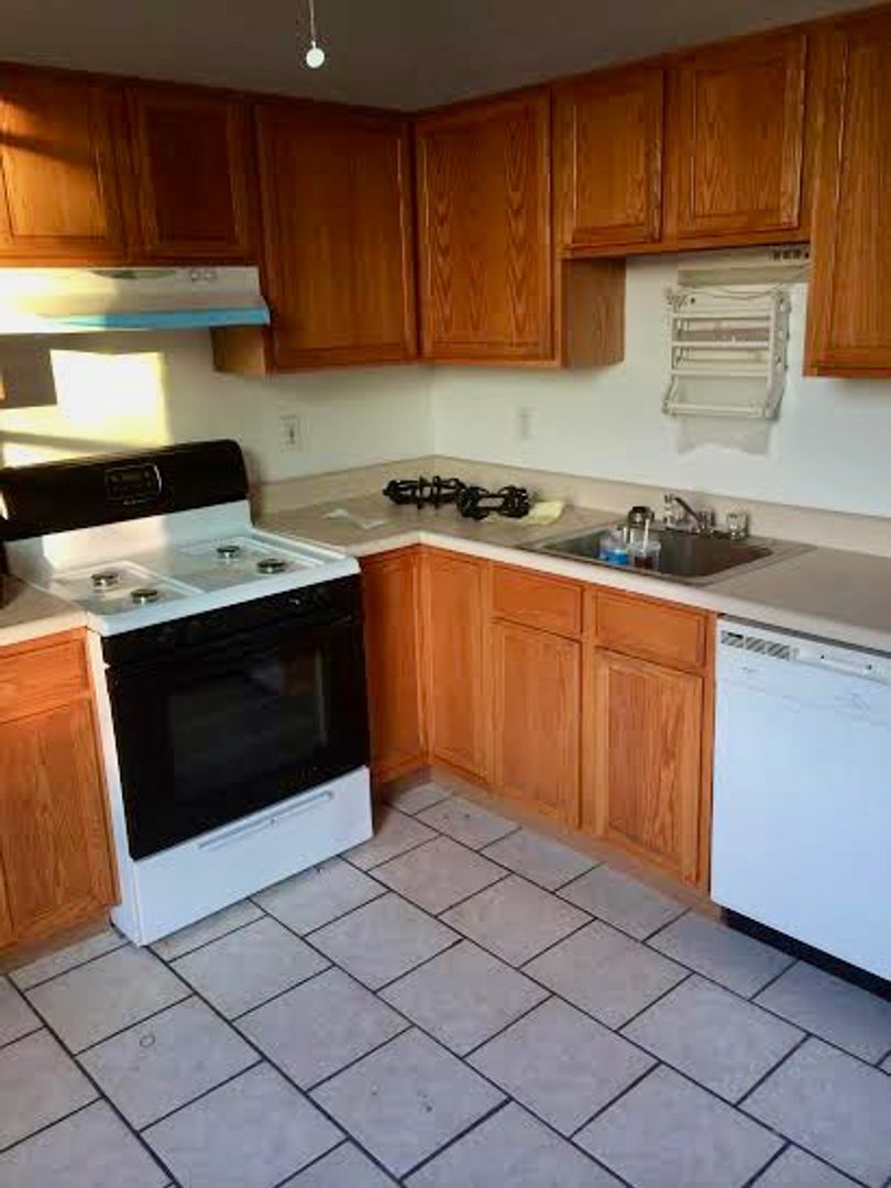 Pittsburgh Apartment: 6211 Kentucky Avenue