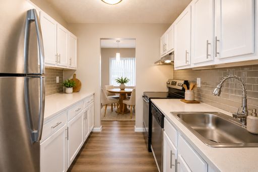 Beautifully Renovated 2 Bedroom with Designer Finishes • Resort Amenities • On the T • Pet Friendly – photo 1
