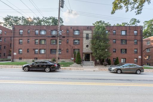 Newly Renovated 2 Bedroom in Mt.Lebanon – photo 1