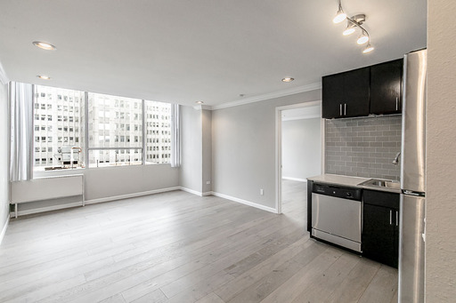 City View • Breathtaking Downtown & PNC Park Views • Floor-to-Ceiling Windows • Newly Renovated Luxury Living at The Venue – photo 1