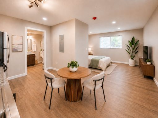 Modern, Fully Renovated, Incredibly Priced Studio in North Austin — Stainless Appliances, Granite, Pet Friendly, Fitness Center & More! – photo 1