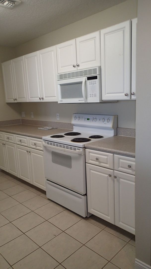 Jupiter House: 1155 Main St