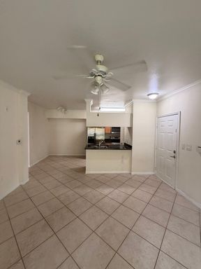 First floor unit with golf view – photo 1
