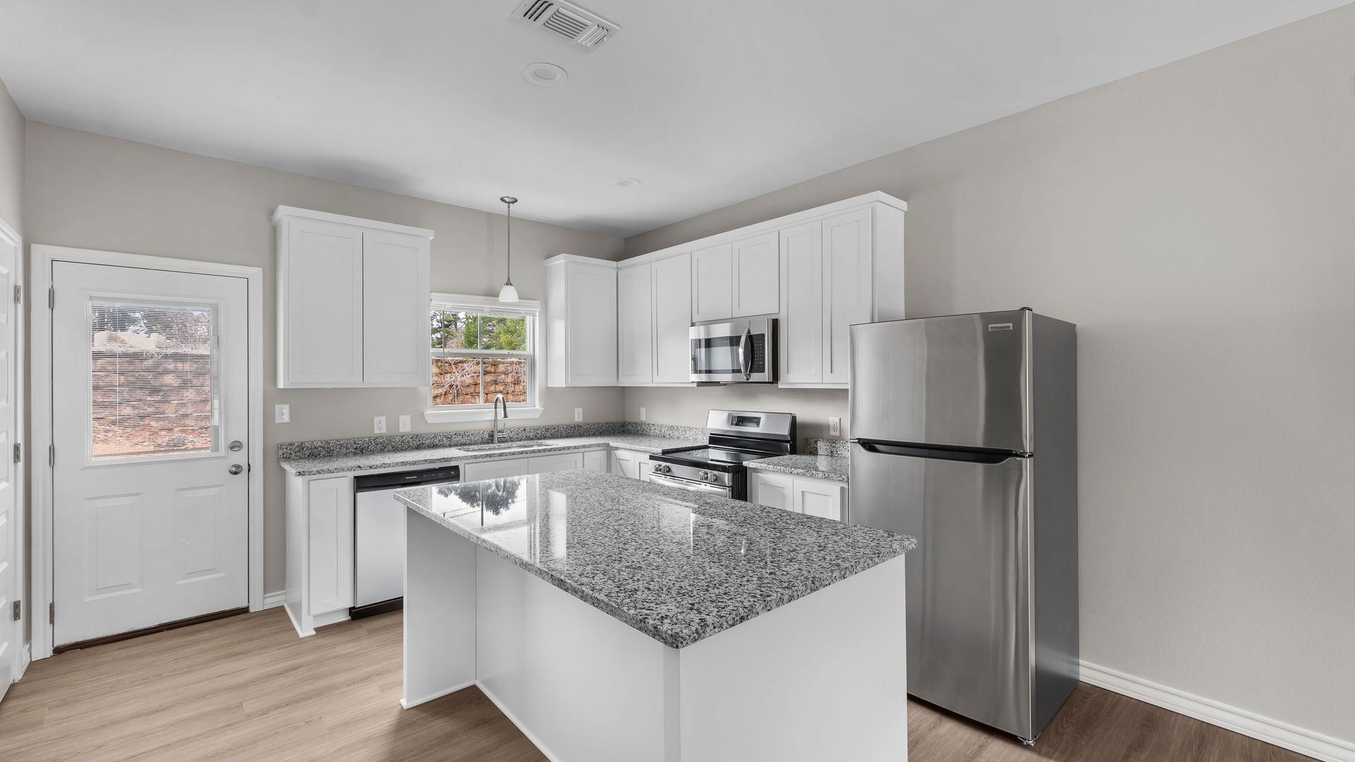 Texarkana Townhome: 0 Lionel Ave