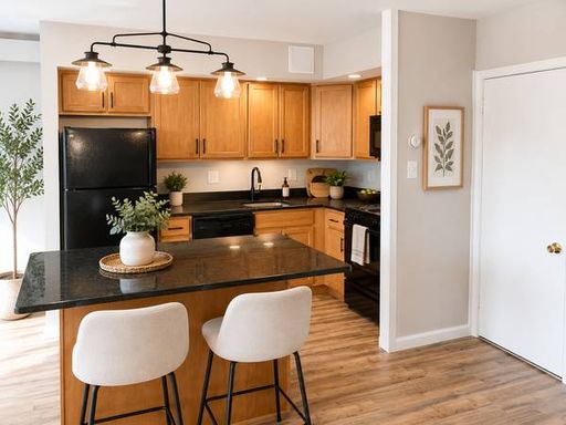 Apartment – Apartment 4, 17 Llanfair Road, Ardmore, PA 19003