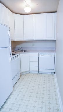 Marianne Apartments | Studio Homes Near Dining, Parks & Entertainment | 1 Month Free! – photo 1