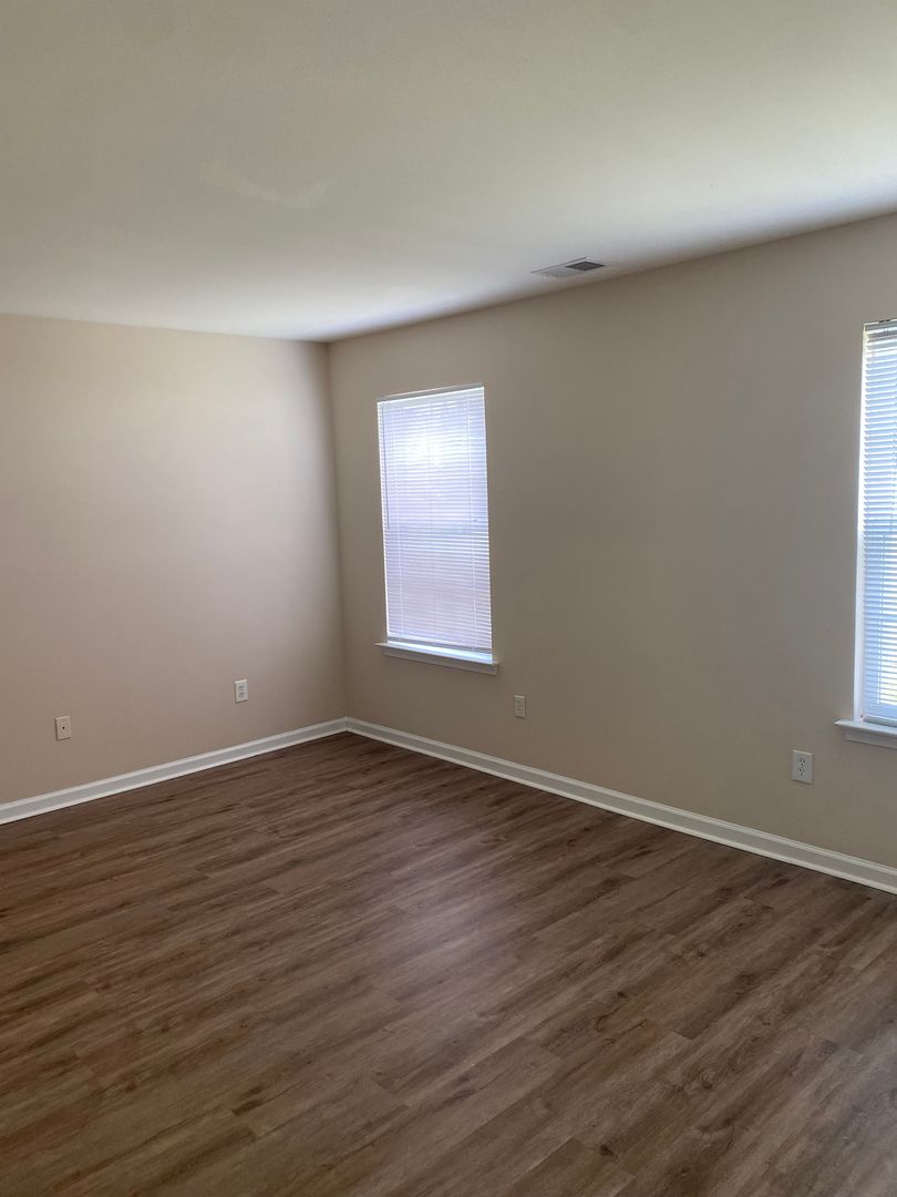 2525 Whetstone Lane - AVALON - R388-05 3 of 12