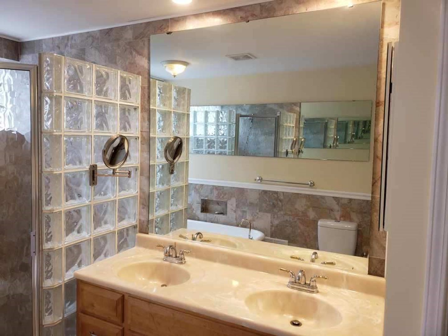 507A 31st Ave N R-725-23 6 of 12