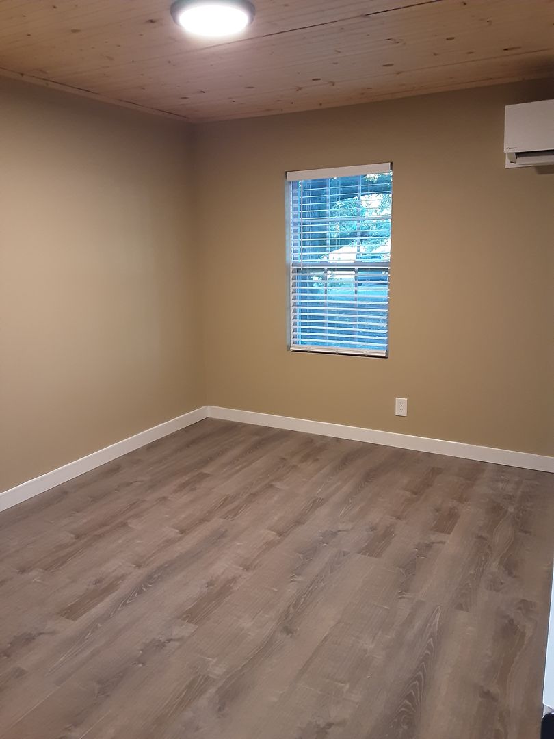 580 Satellite Avenue 9 of 12