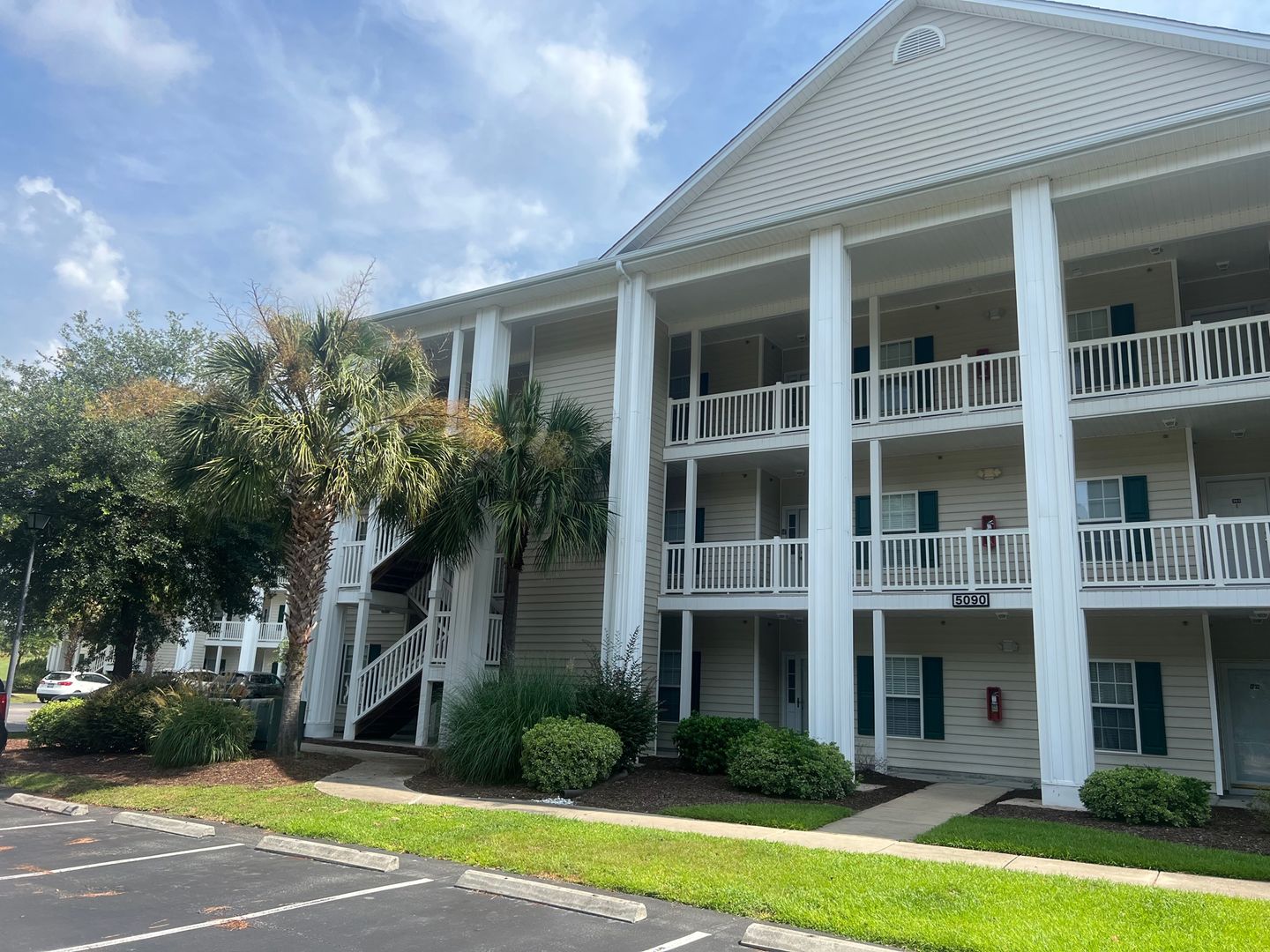5090 Windsor Green Way II Unit 101 -R719-23 2 of 12