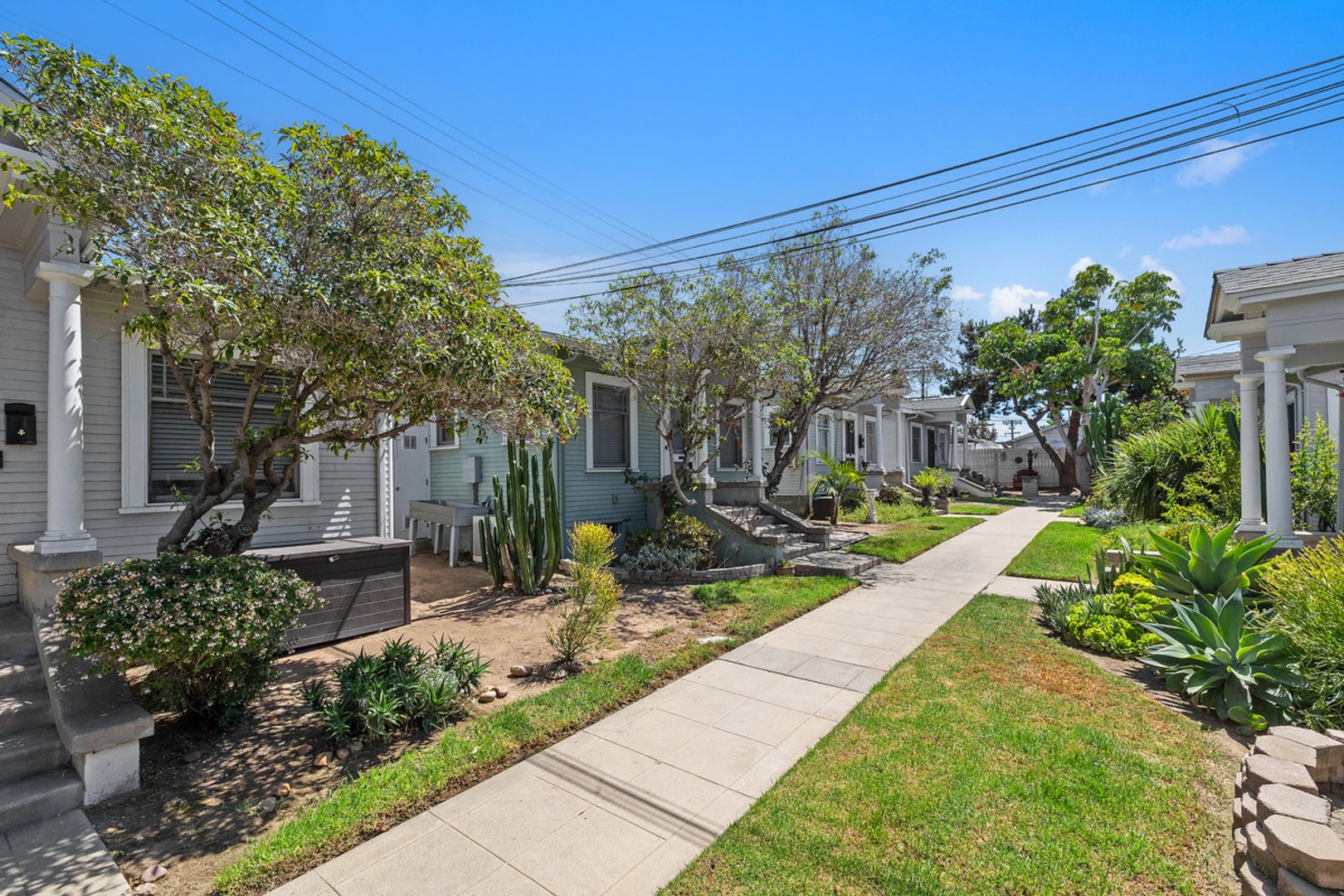 San Diego Apartment: 1819 University Ave