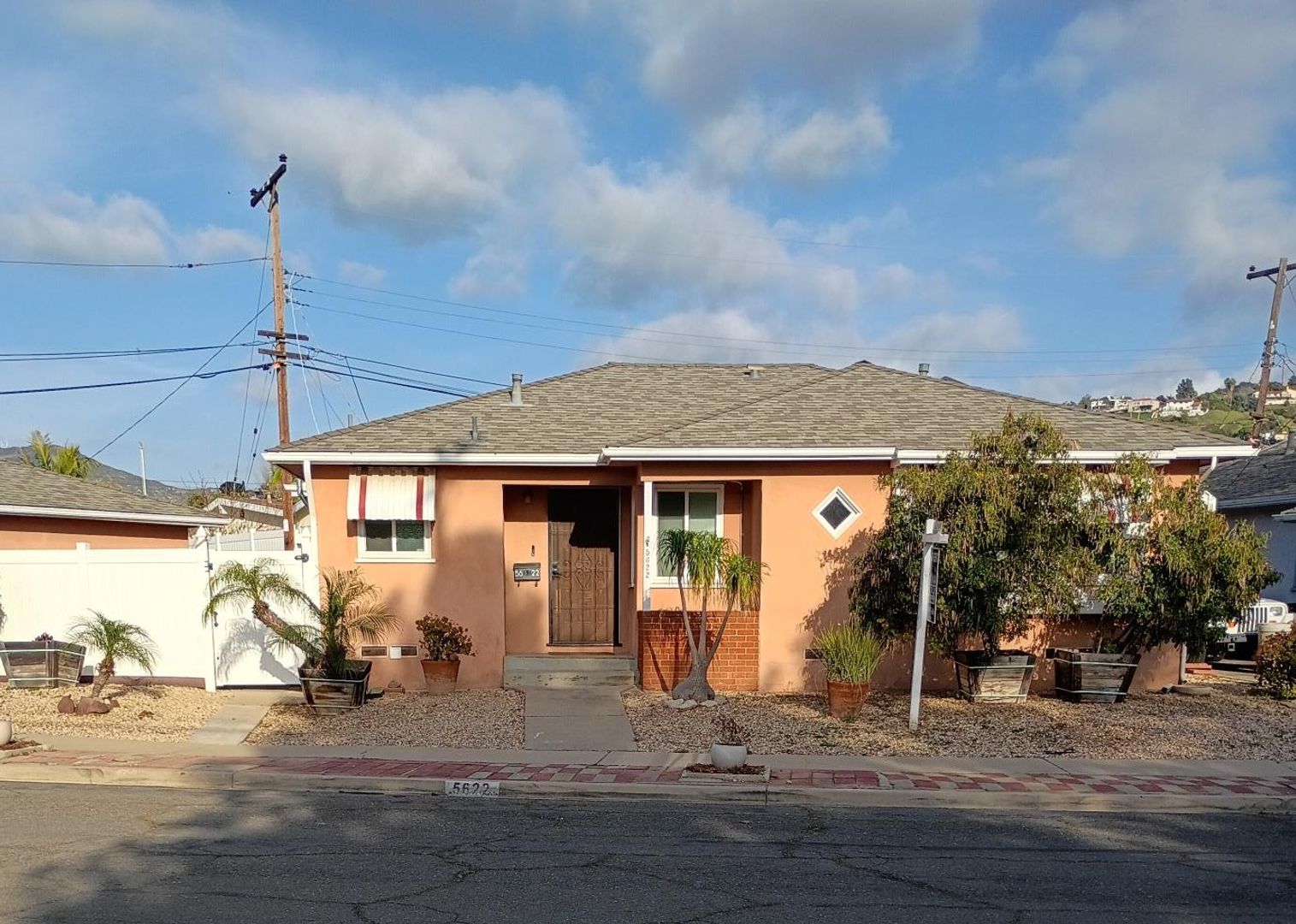 San Diego House: 5622 Easton Ave