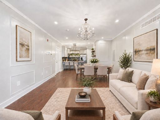 2 bed 1 bath bi level in Ludlow AVAILABLE NOW – photo 1