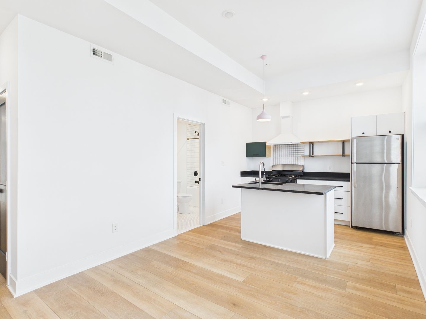 Philadelphia Apartment: 3148-52 Richmond St. - 2