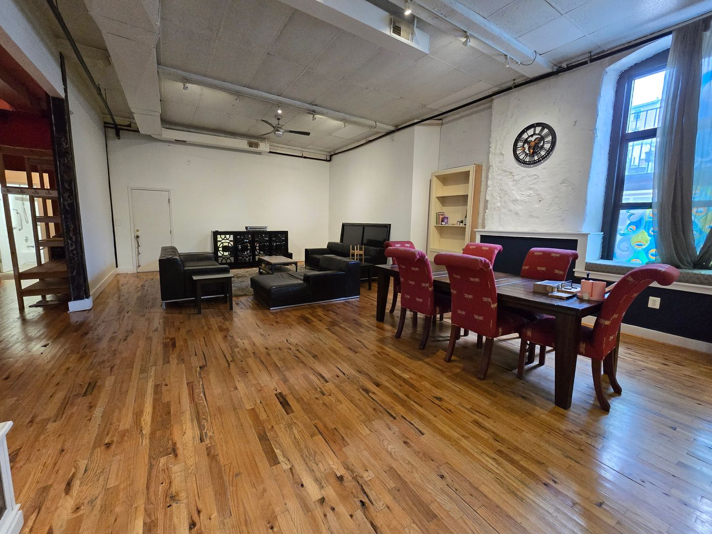 Philadelphia House: 219 Krams Ave D1