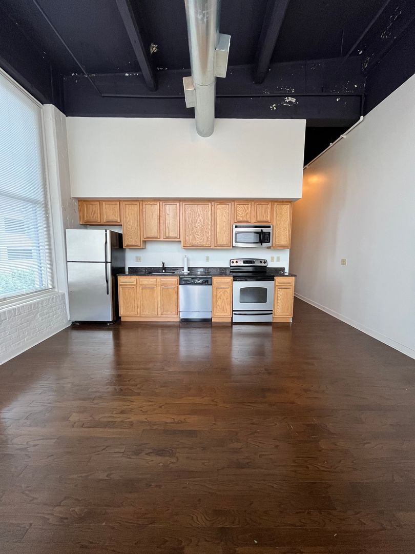 Phila Apartment: 801 Walnut St