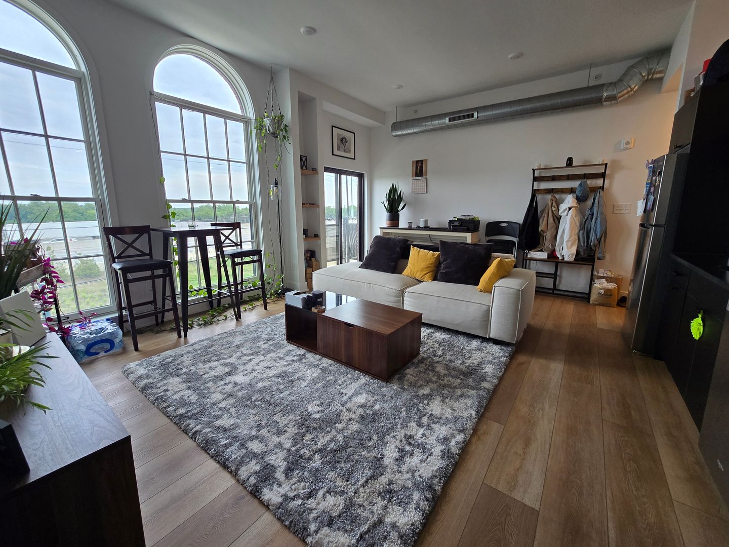 Philadelphia Apartment: 2966 Richmond St