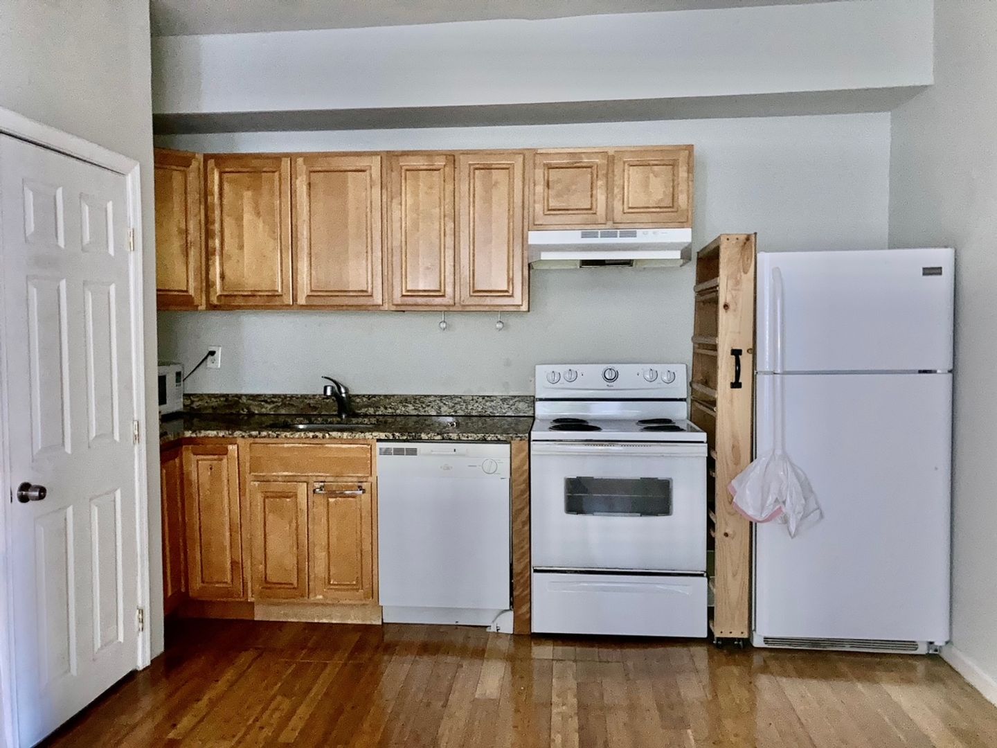 Philadelphia Apartment: 4825 Baltimore Avenue