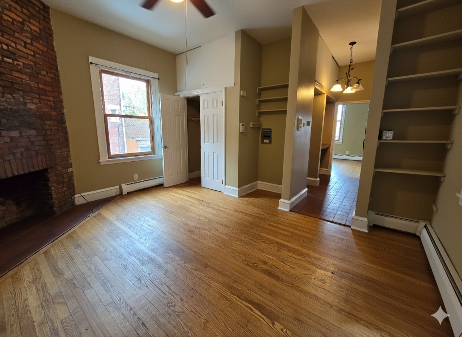 Philadelphia Apartment: 313 N 34th Street