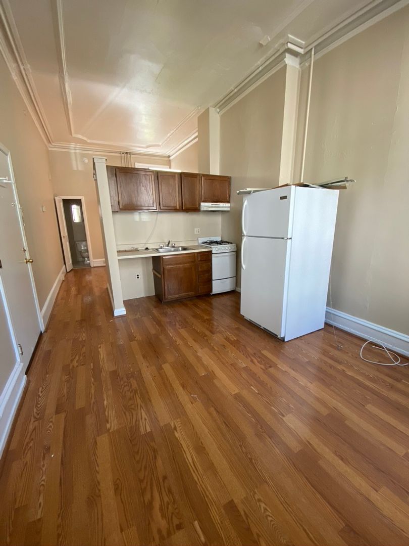 Phila Apartment: 143 North 21st Street