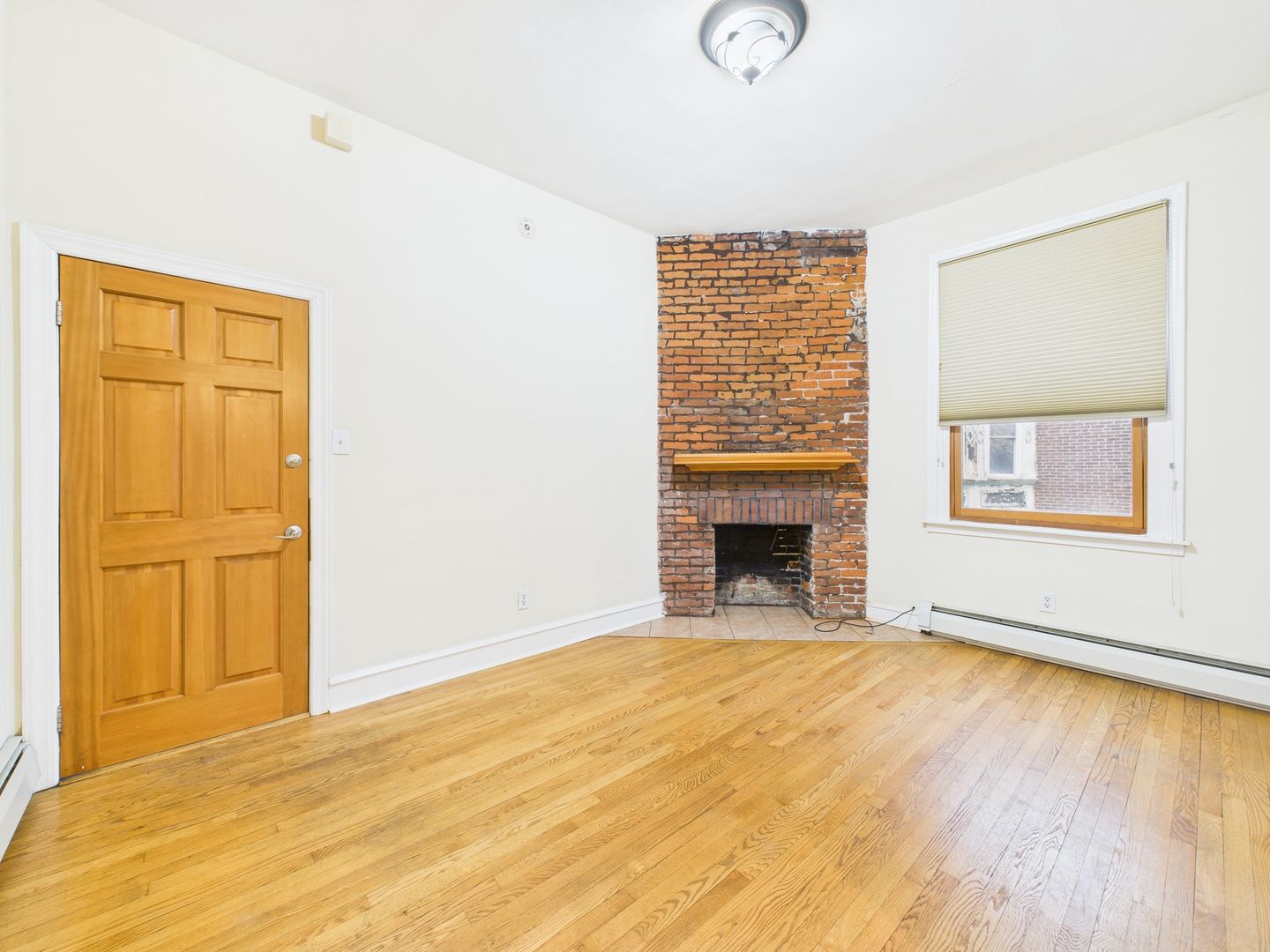 Philadelphia Apartment: 313 N 34th Street