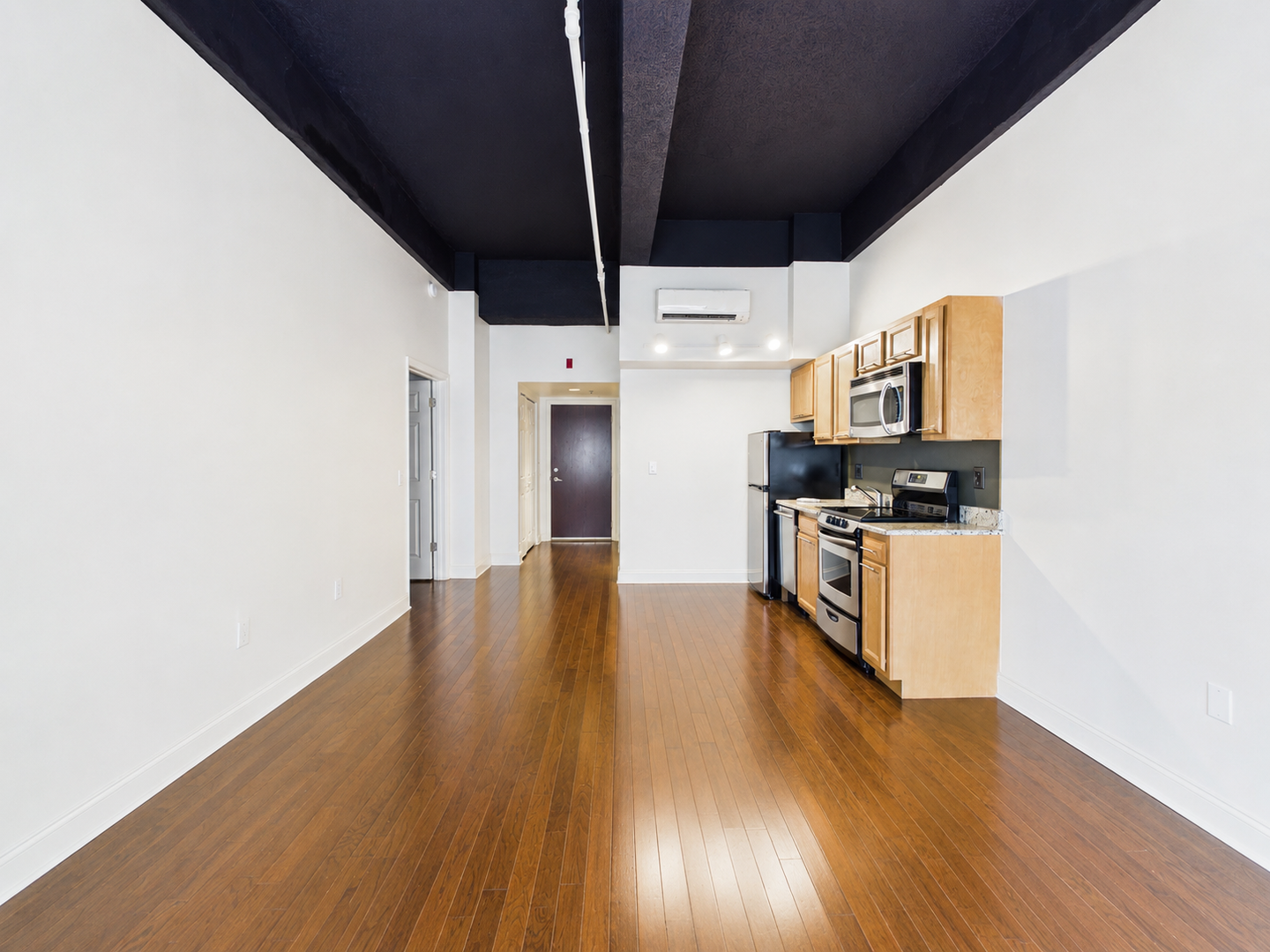 Philadelphia Apartment: 1600 Chestnut St