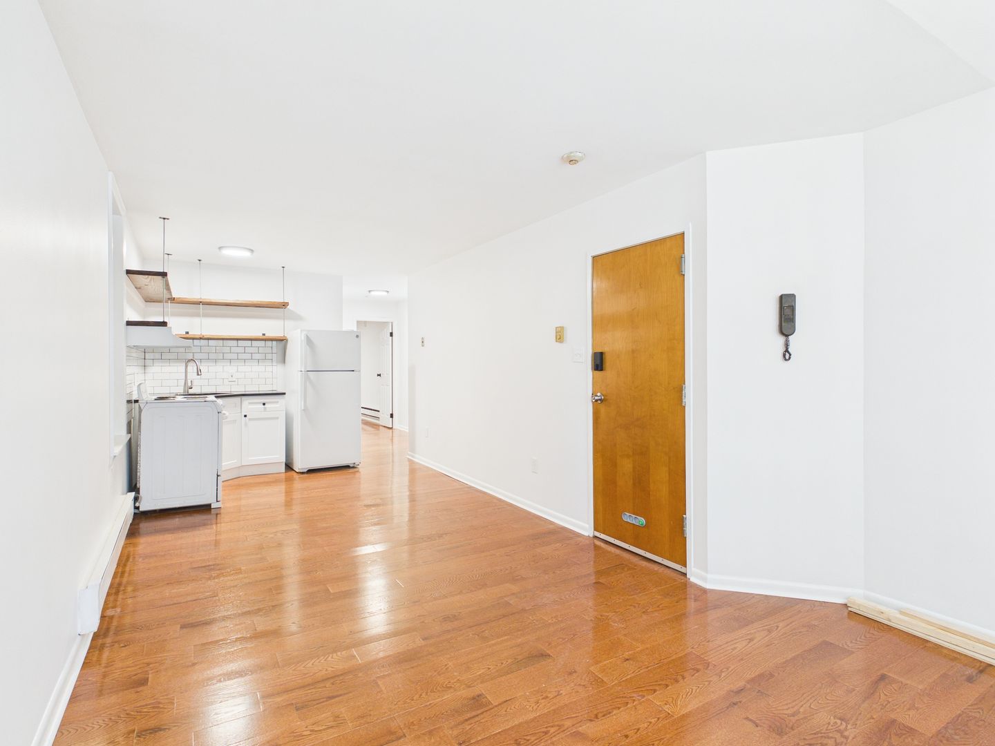 Philadelphia Apartment: 3022 Richmond St.