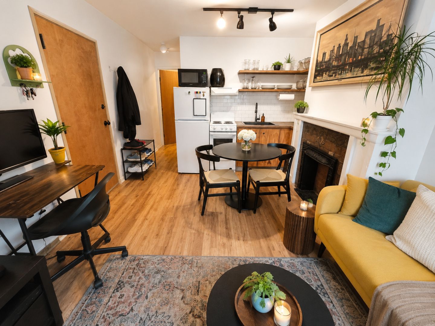 Philadelphia Apartment: 3024 Richmond St.