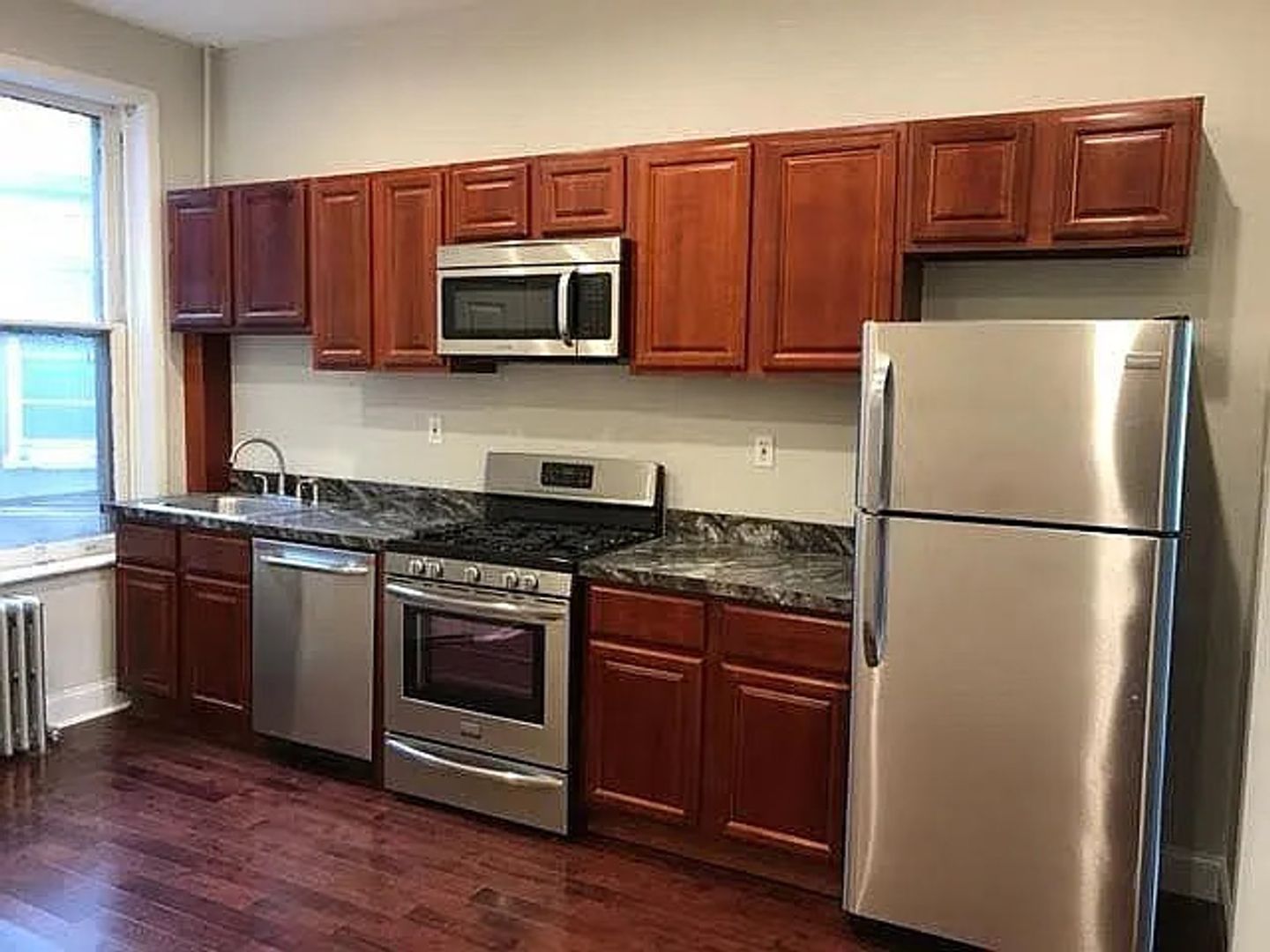 Philadelphia Apartment: 2006 Spring Garden Street