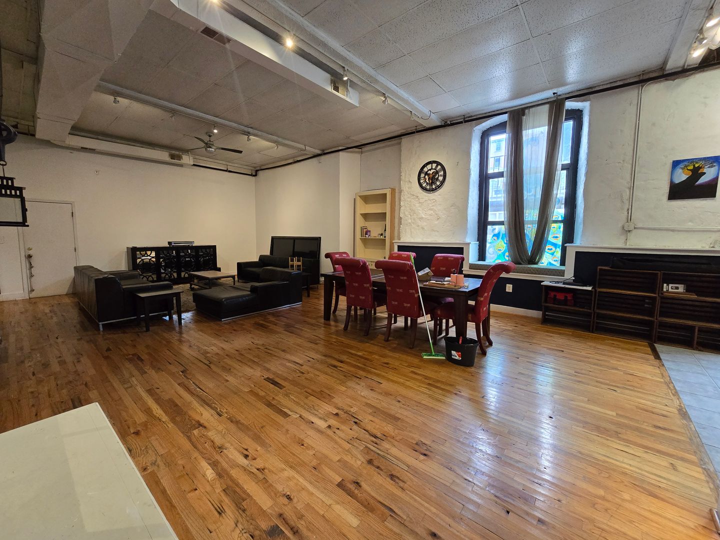 Philadelphia House: 219 Krams Ave D1