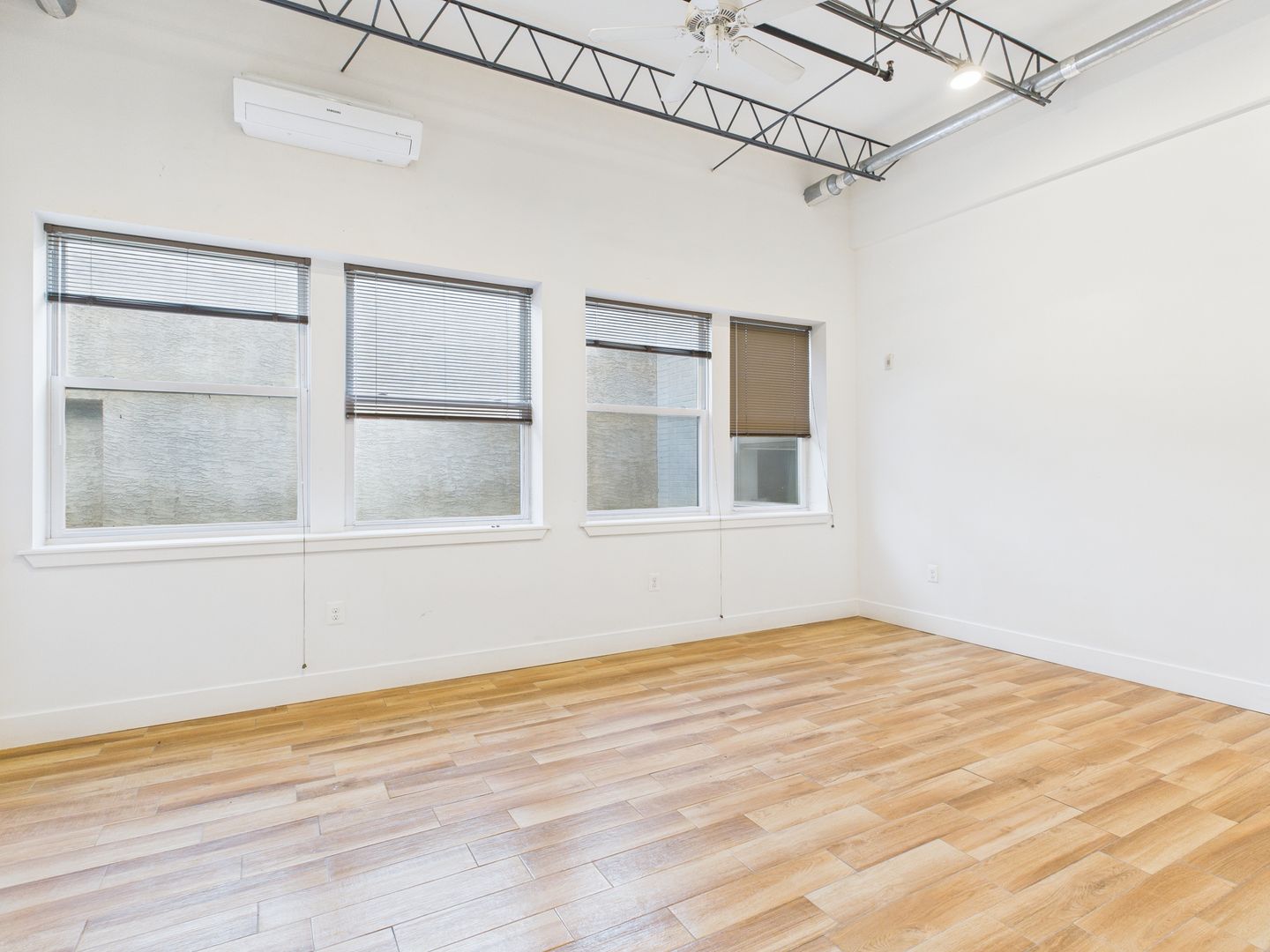 Philadelphia Apartment: 164 W Chelten Ave