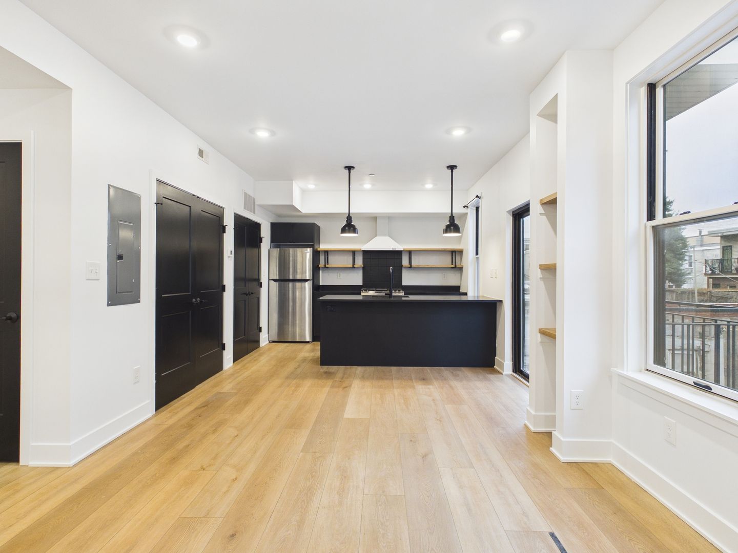 Philadelphia Apartment: 2966 Richmond St