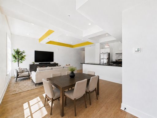 Modern One Bedroom in Port Richmond! – photo 1