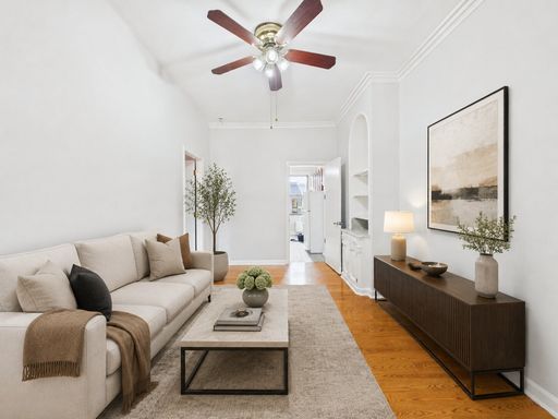 Modern 1BR in the Heart of Logan Square HEAT AND COOKING GAS FREE – photo 1