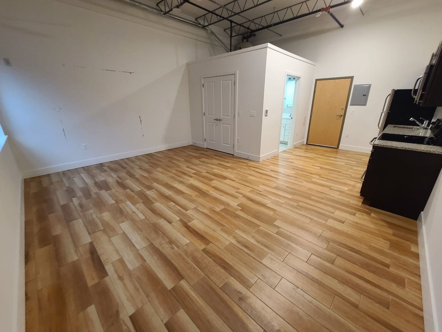 Philadelphia Apartment: 164 W Chelten Ave