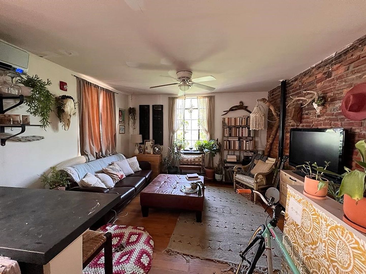 Philadelphia Apartment: 2831 West Girard Ave unit 4