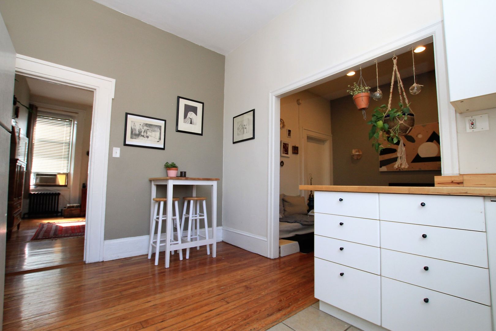 Philadelphia Apartment: 717 North 5th Street 2F