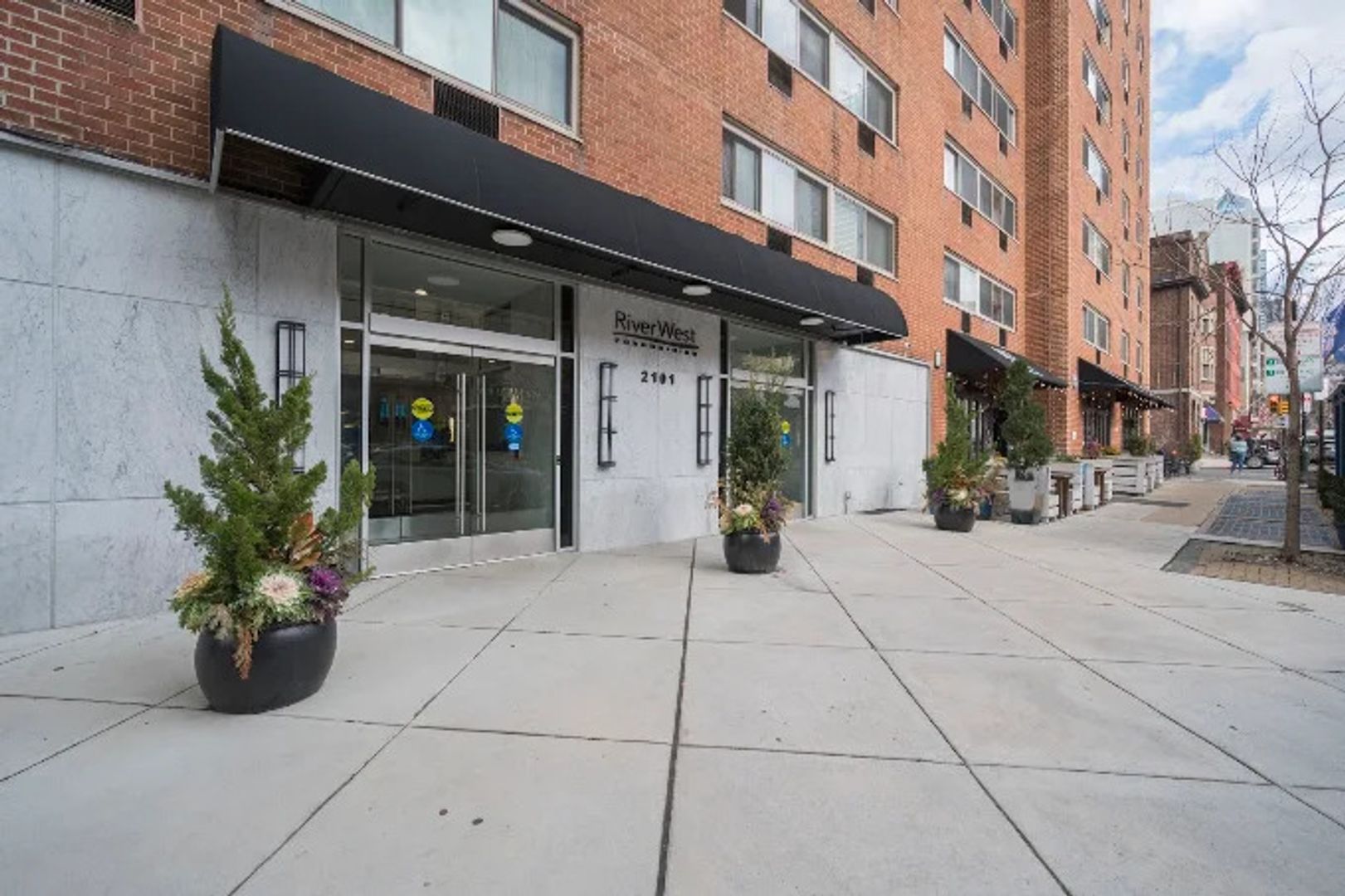 Philadelphia Apartment: 2101 Chestnut St