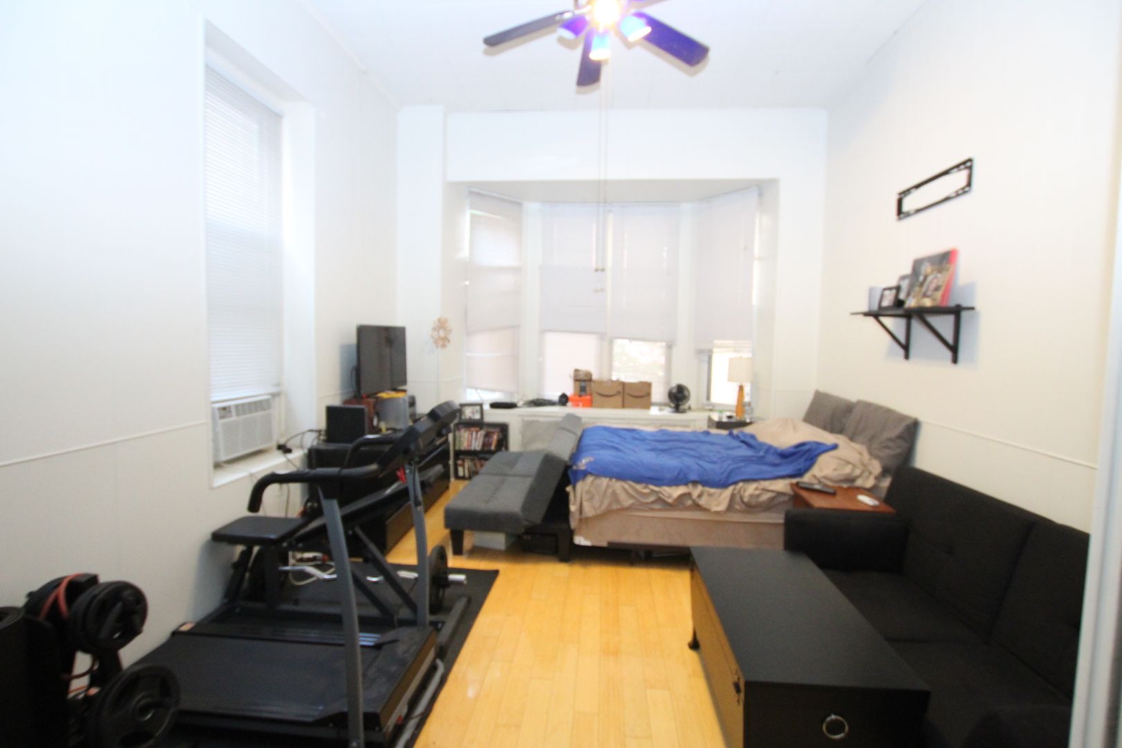 Philadelphia Apartment: 2004 Chestnut Street Unit 2R