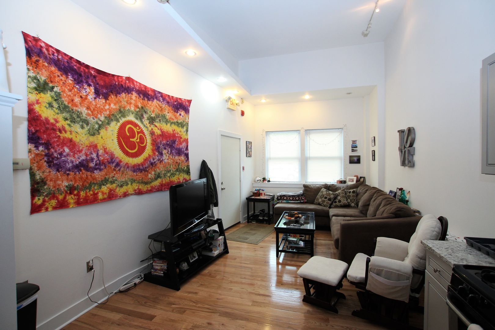 Philadelphia Apartment: 2943 West Girard ave 1