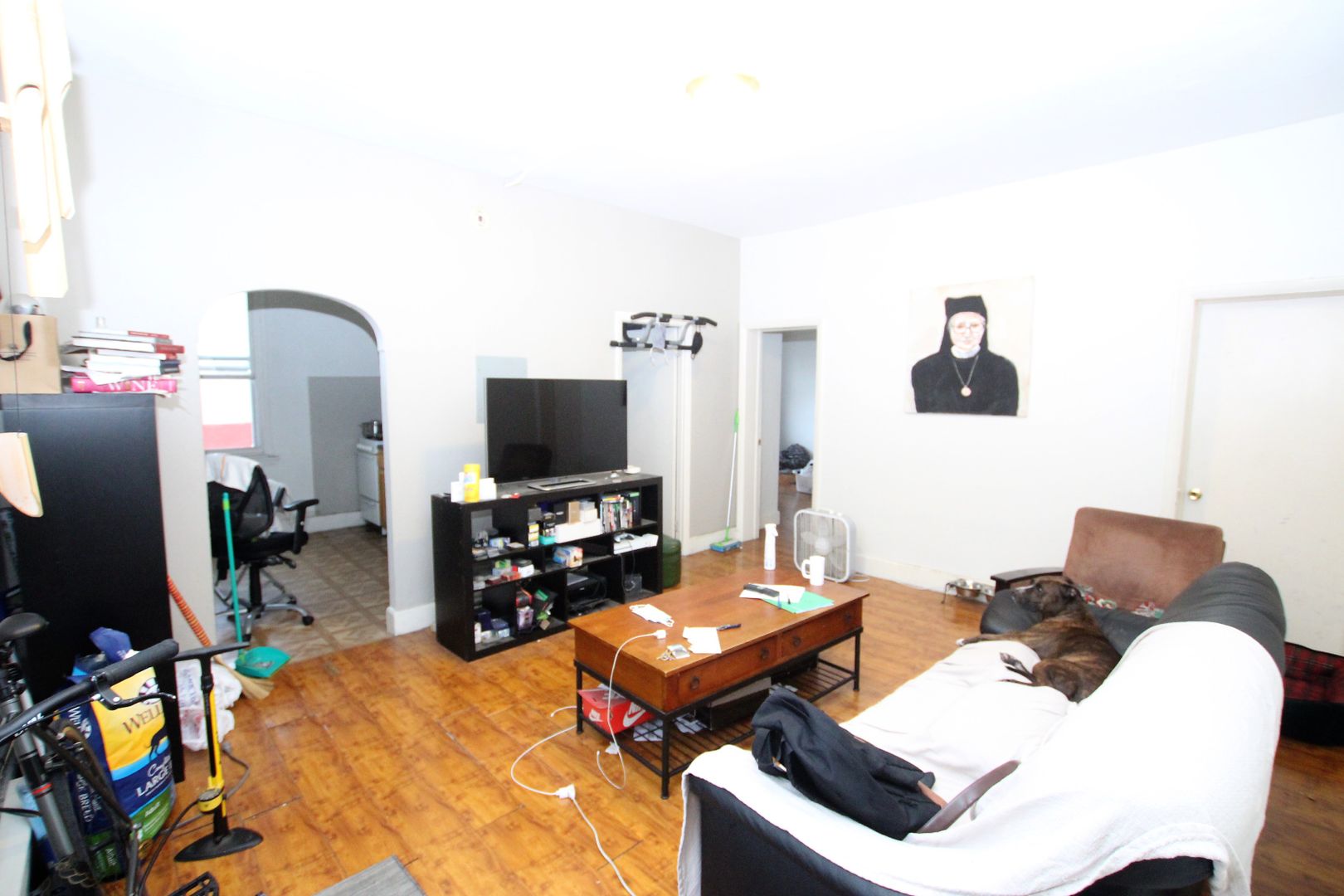 Philadelphia Apartment: 1633 South 6th Street 2